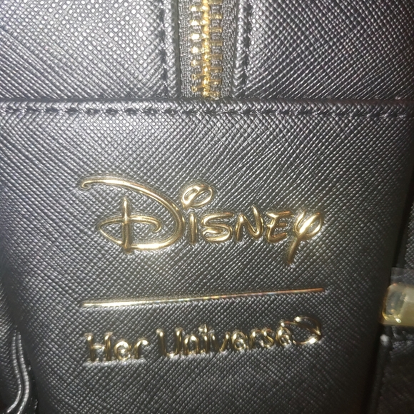 Mickey mouse mummy back back her universe - Picture 6 of 11